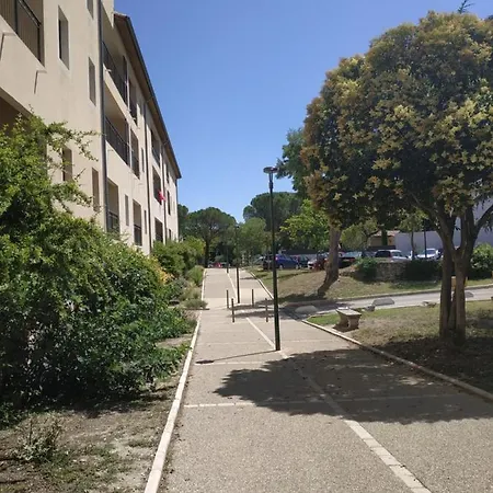Escapade Uzetienne Coeur De Et Parking *