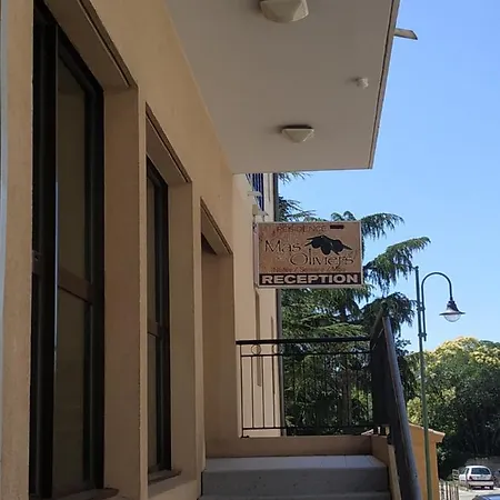 Апартаменты Escapade Uzetienne Coeur De Et Parking Юзес