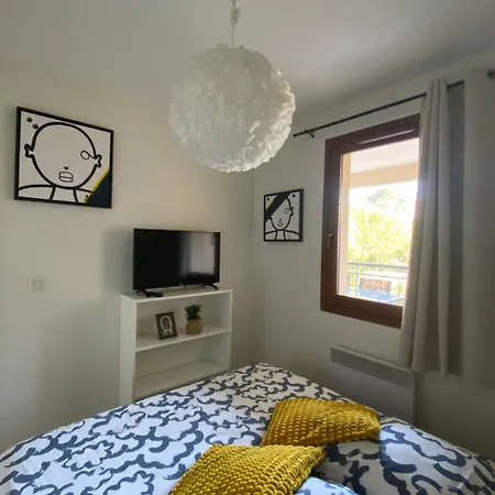 Escapade Uzetienne Coeur De Et Parking Апартаменты Юзес